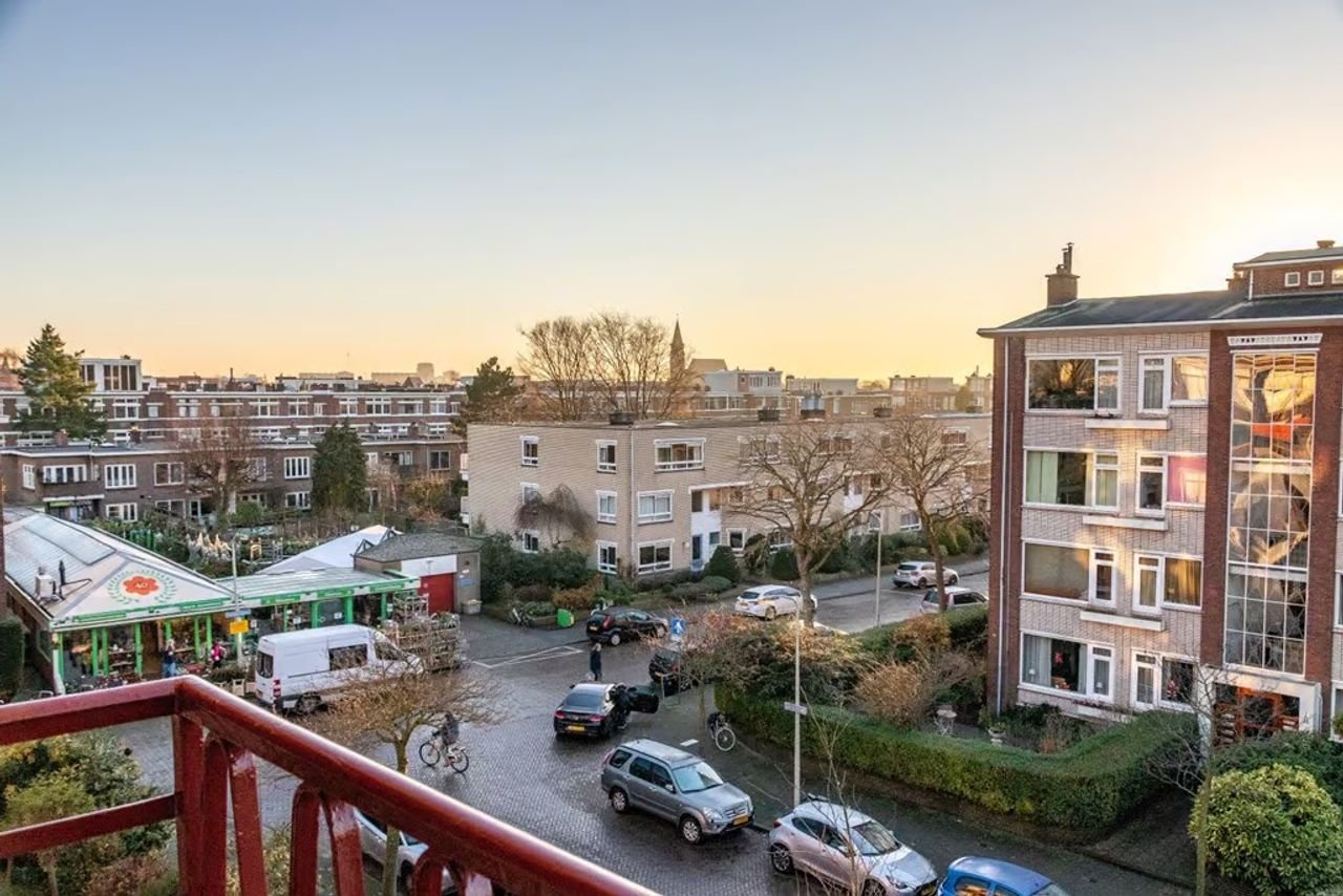 Topetage van 95m² in de Bloemenbuurt - Afbeelding 18