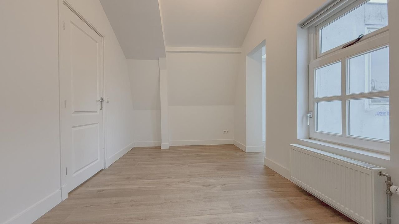 Dubbel bovenhuis met dakterras Jordaan - Afbeelding 11