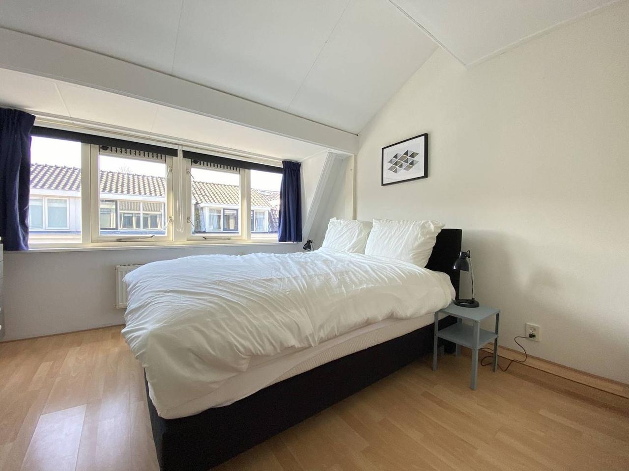 Furnished home near Wilhelminapark - Image 18