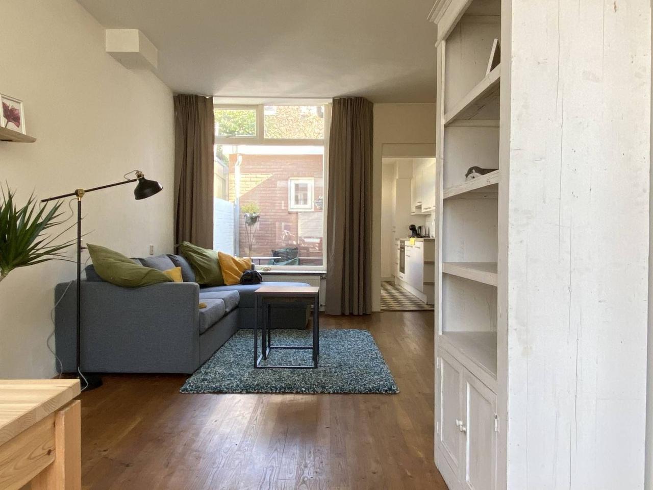 Furnished home near Wilhelminapark - Image 5