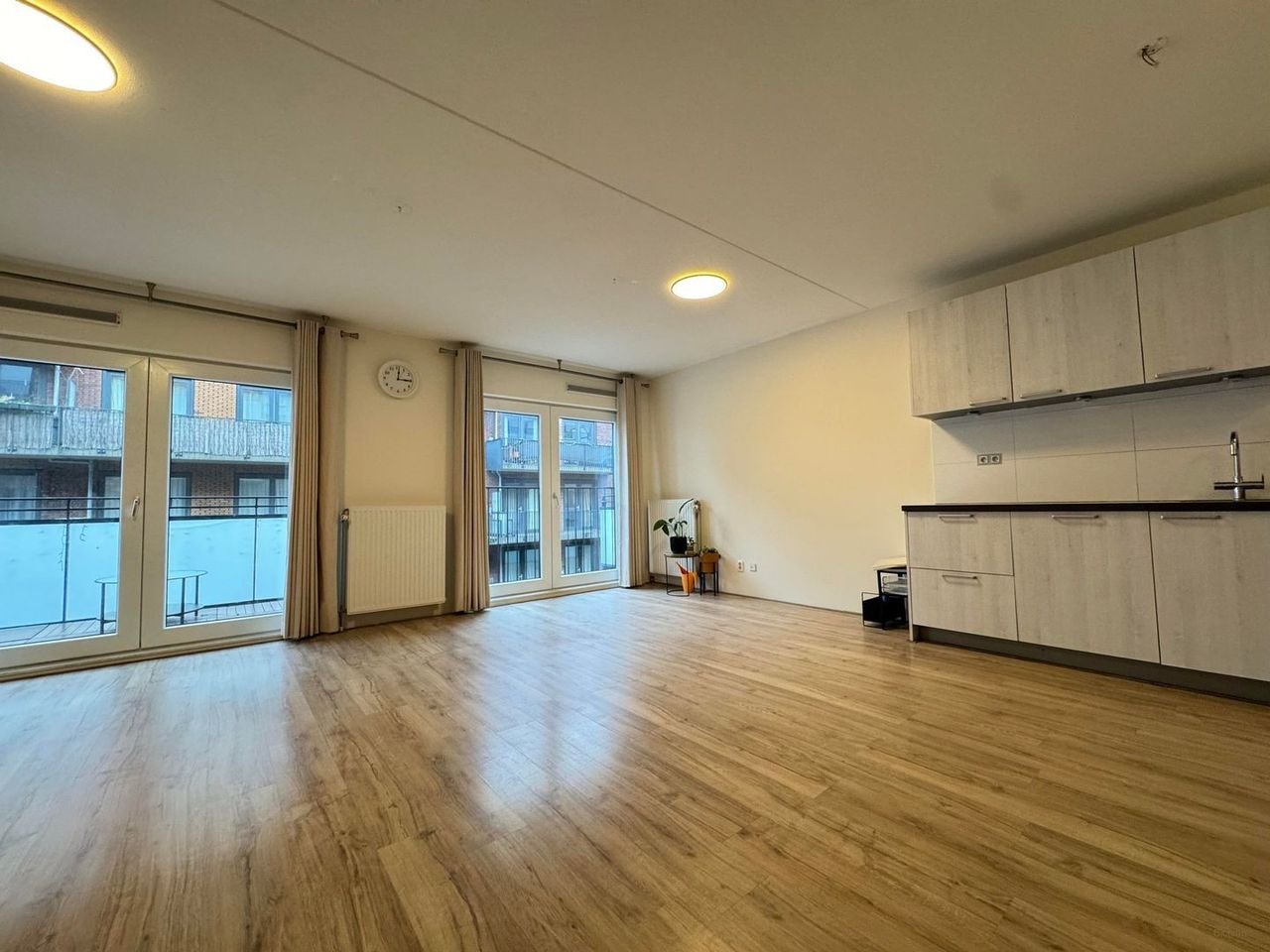 Ruim appartement (112m²) met parking - Afbeelding 14