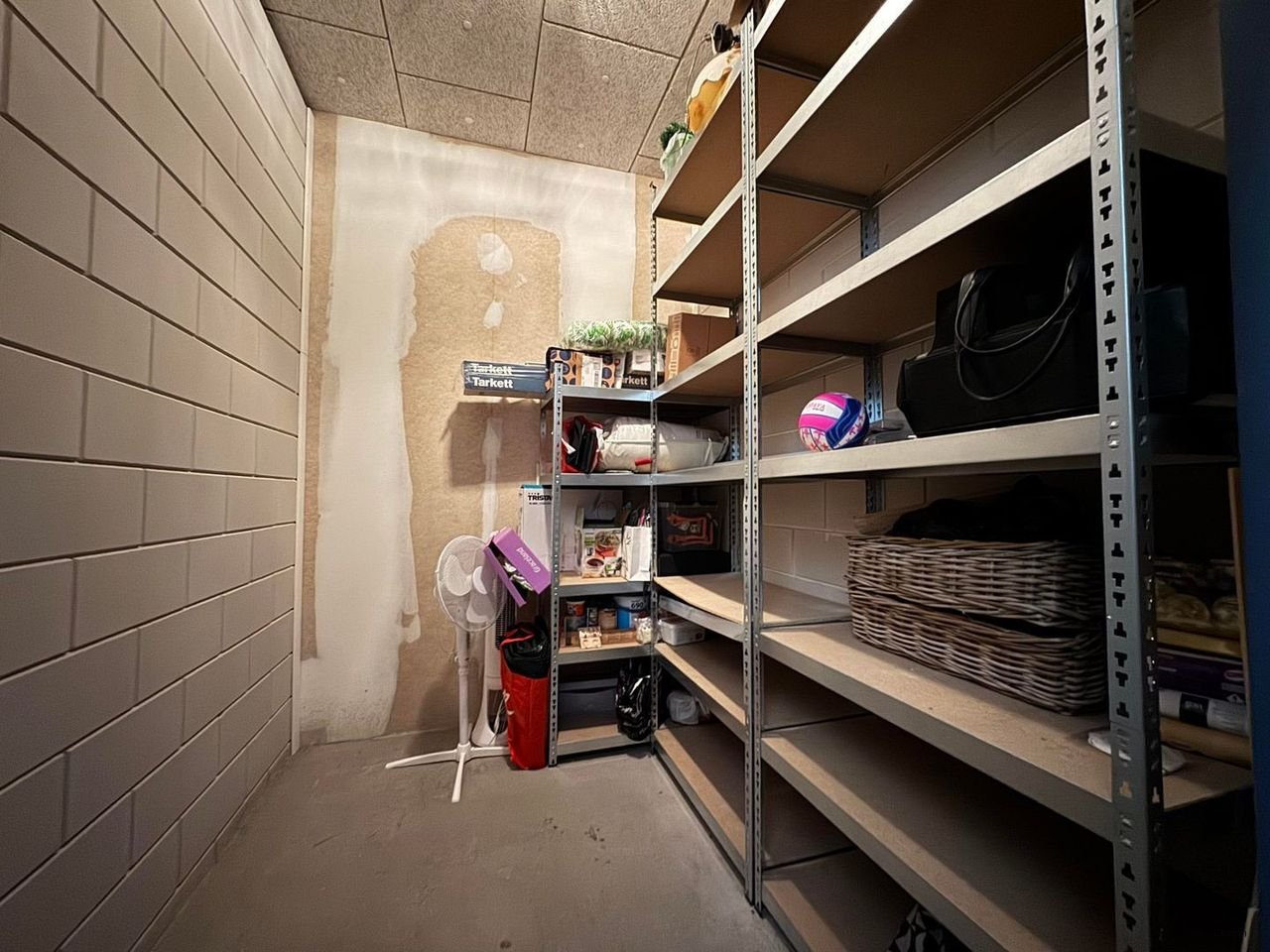 Ruim appartement (112m²) met parking - Afbeelding 27