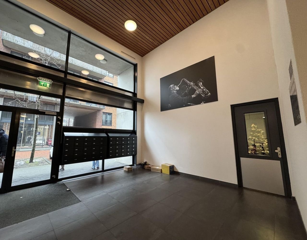 Ruim appartement (112m²) met parking - Afbeelding 3