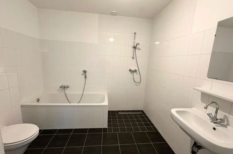 Bright 3-room apartment in Krommenie - Image 13