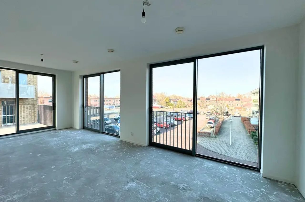 Bright 3-room apartment in Krommenie - Image 3