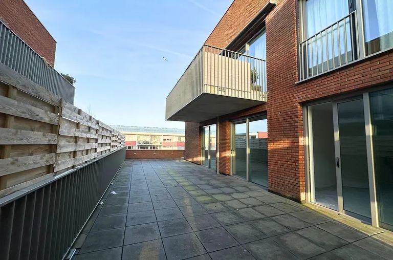 Living with a 63 m² terrace in Krommenie - Image 12