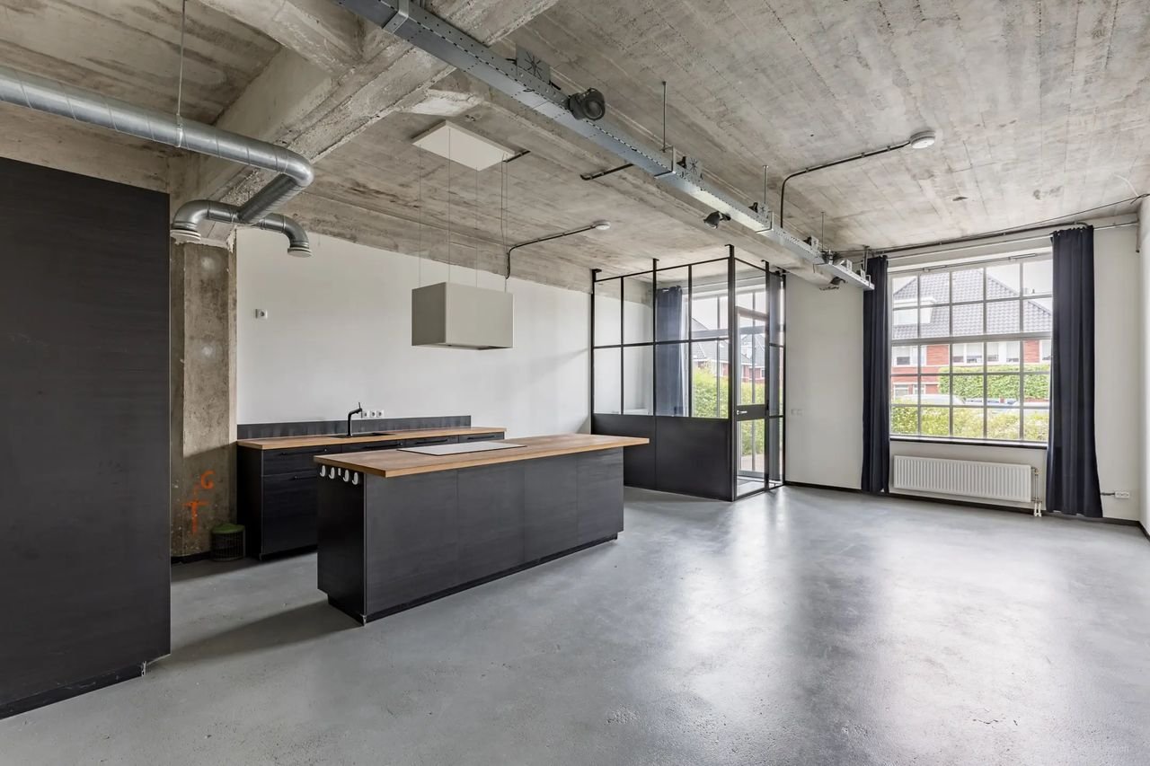 Industrial triplex on KVL site - Image 2