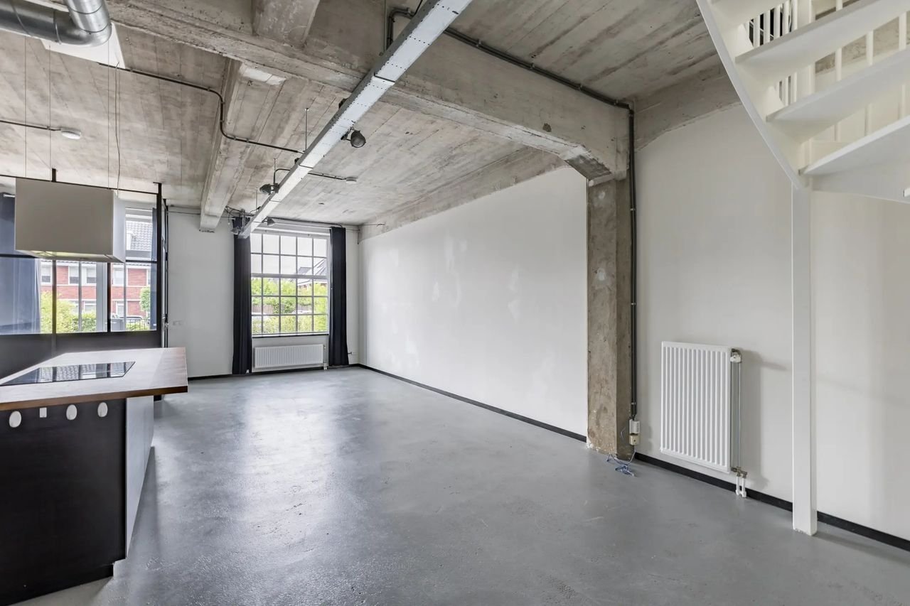 Industrial triplex on KVL site - Image 13