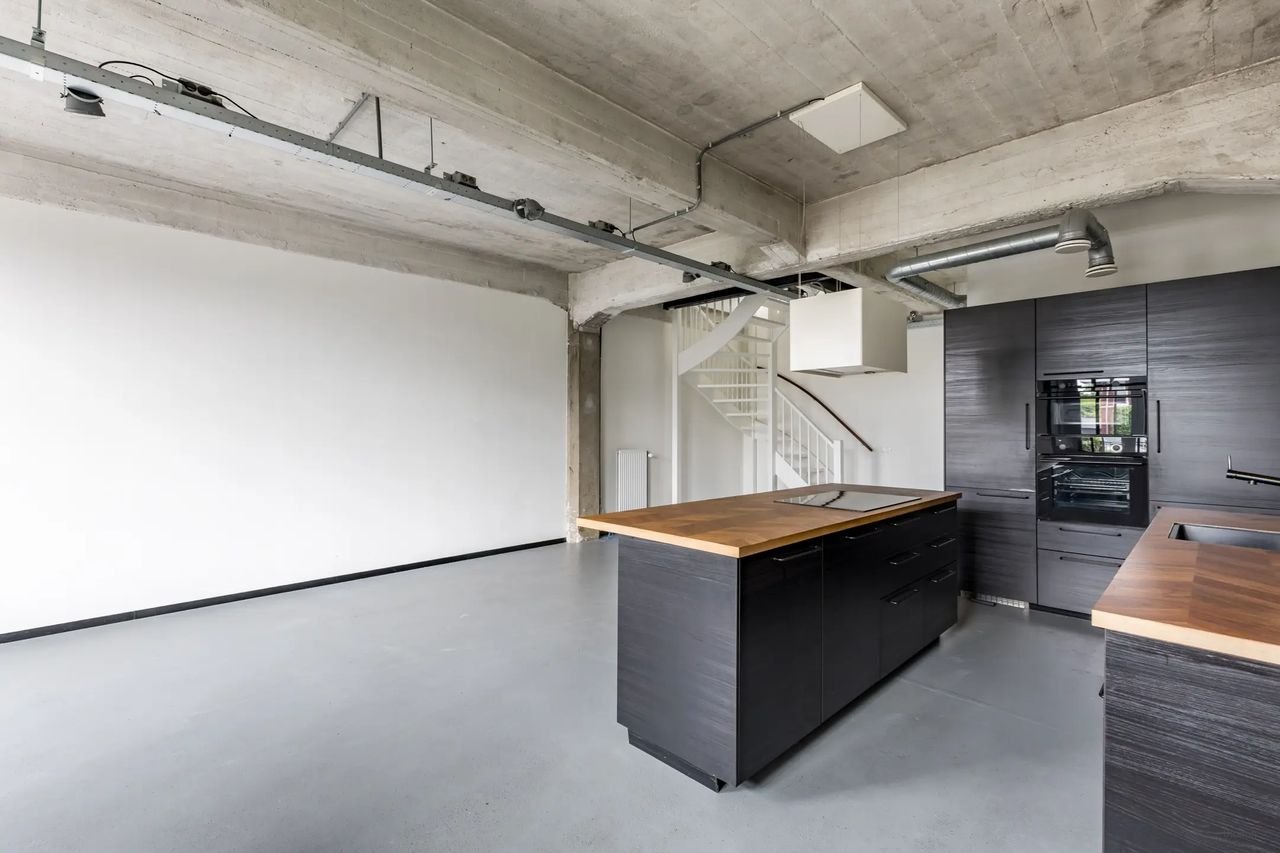 Industrial triplex on KVL site - Image 8