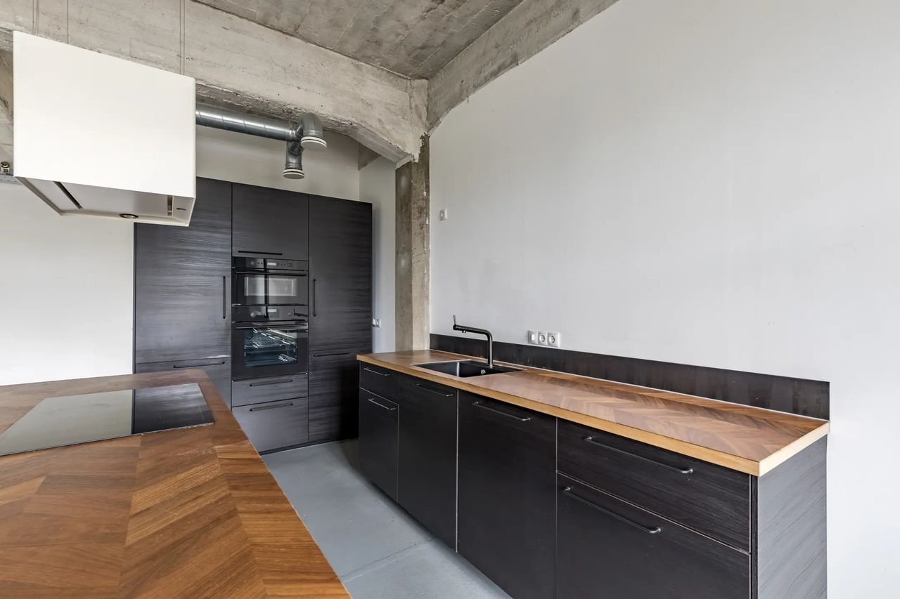 Industrial triplex on KVL site - Image 9