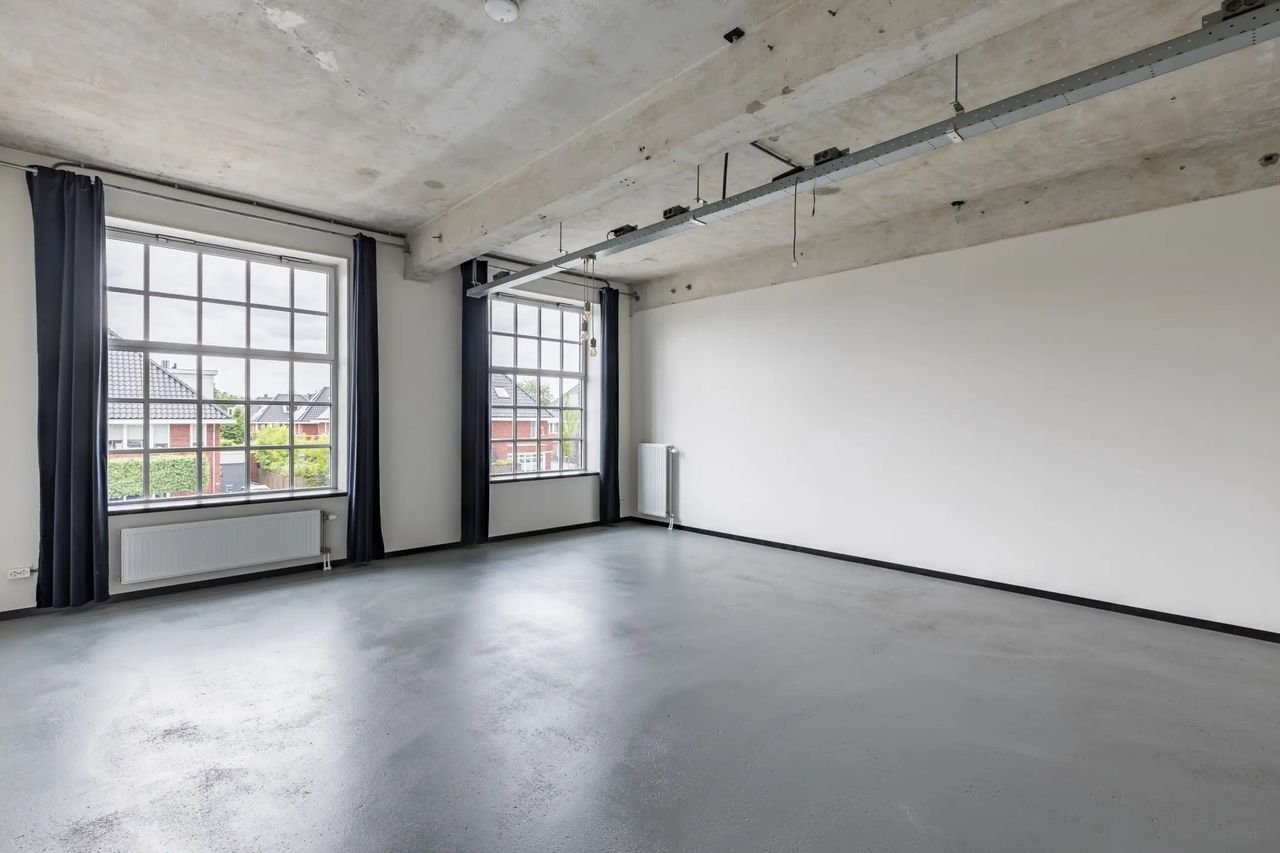 Industrial triplex on KVL site - Image 14