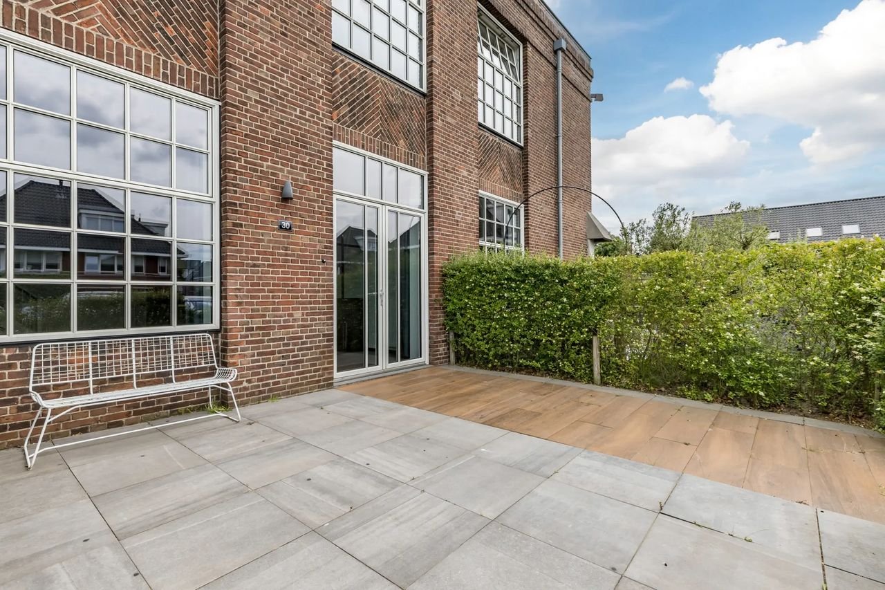 Industrial triplex on KVL site - Image 5