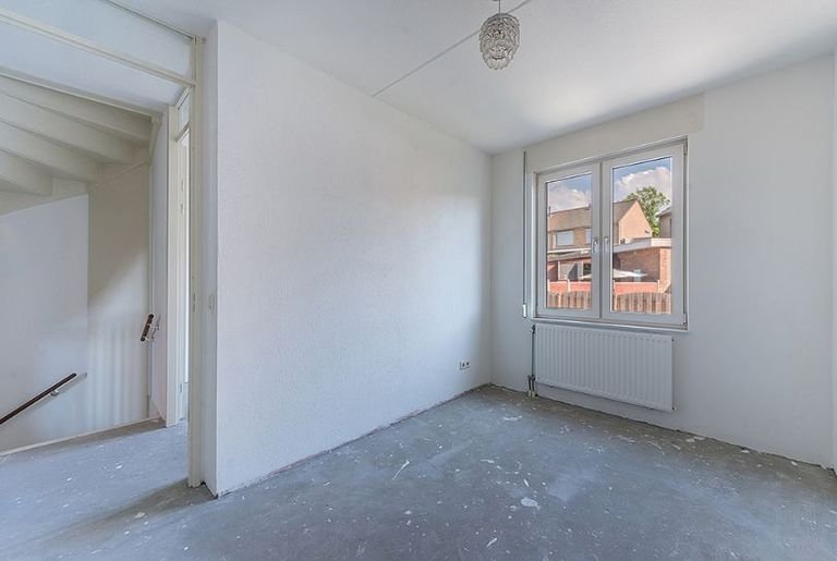 Moderne tweekapper met garage - Afbeelding 9