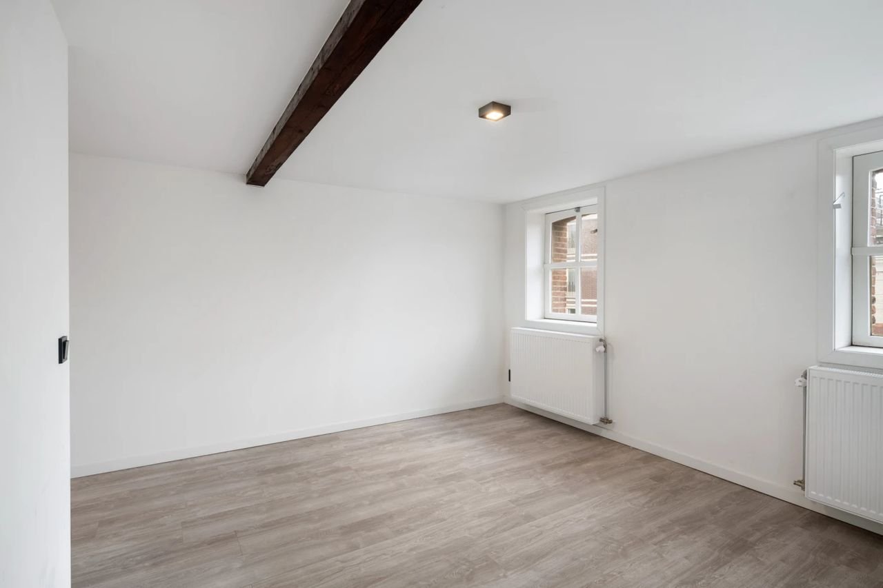 Gestoffeerd appartement van 67 m² in hartje Schiedam - Afbeelding 2