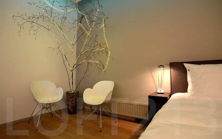 Modern loft in Eindhoven city center with private parking - Image 5