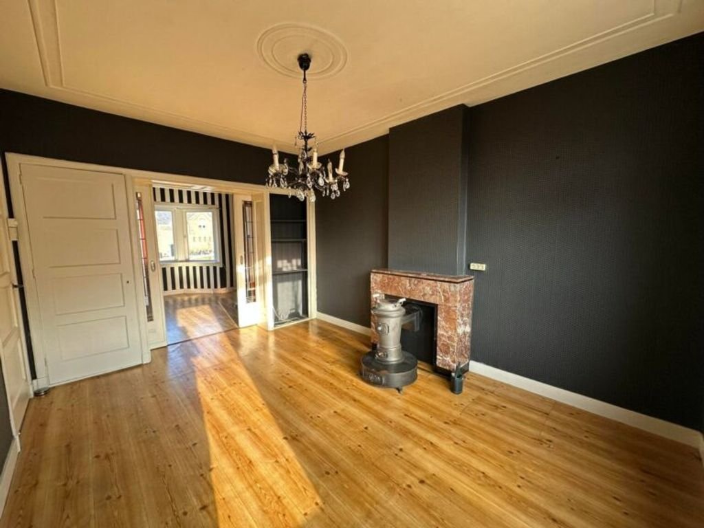 Spacious 4-room apartment near Weizigtpark - Image 2