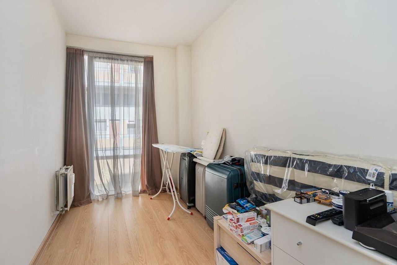 Corner house with roof terrace in Zaandam South - Image 8