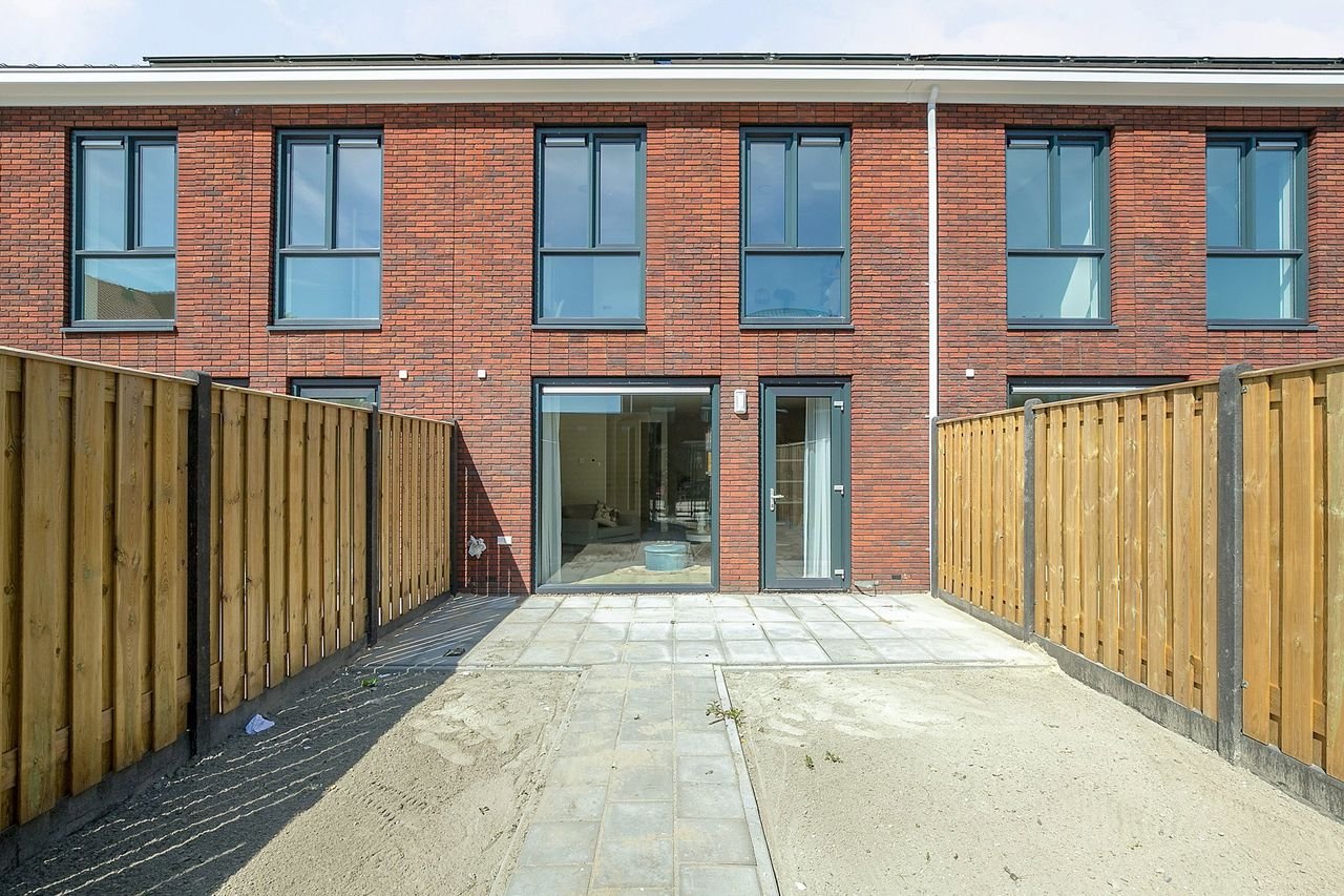 Spacious home with heat pump in De Draai - Image 16