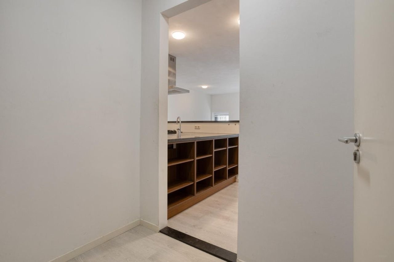 Bright 2-bedroom apartment in the center of Roermond - Image 4