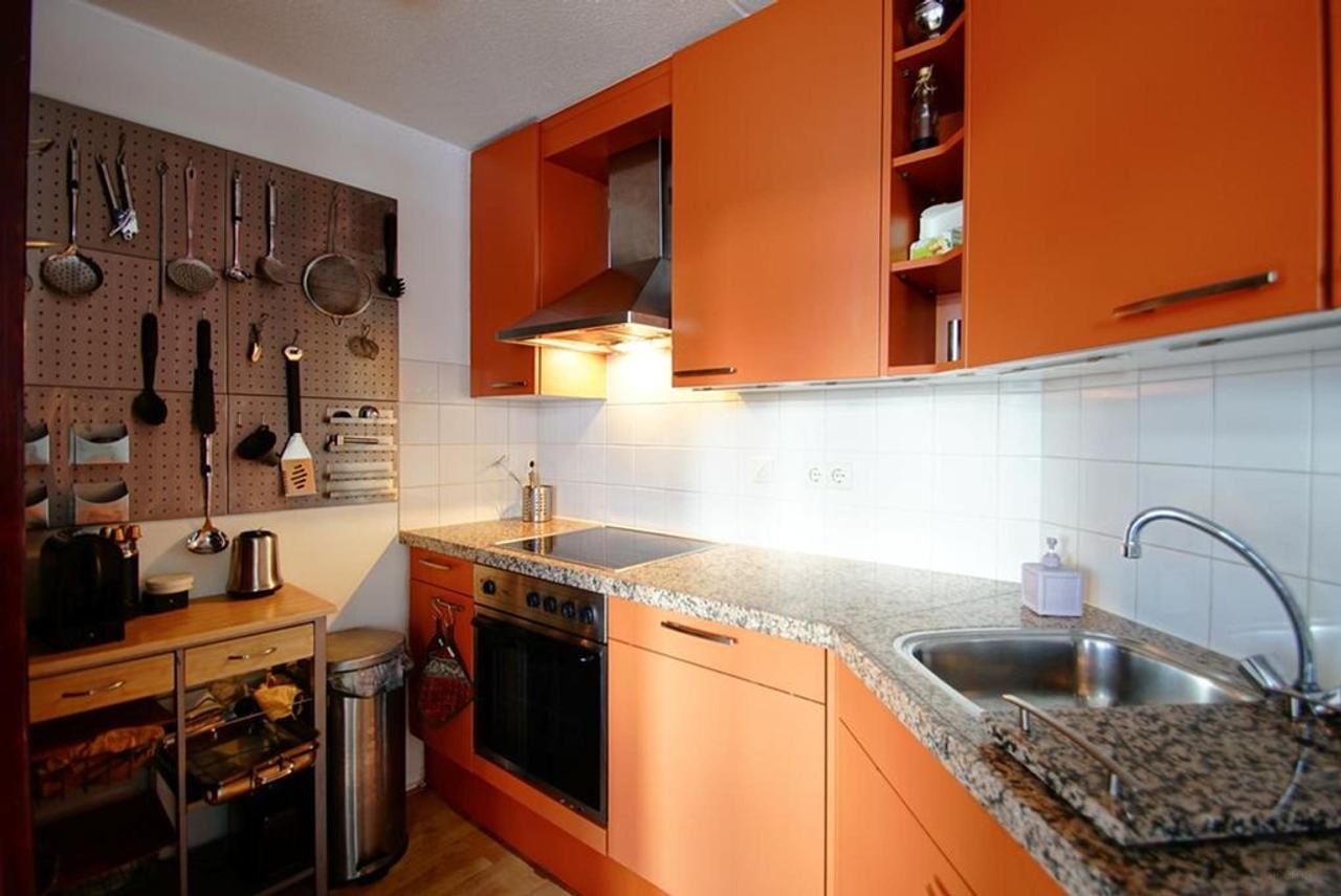 Apartment Muzenplein The Hague - Image 9