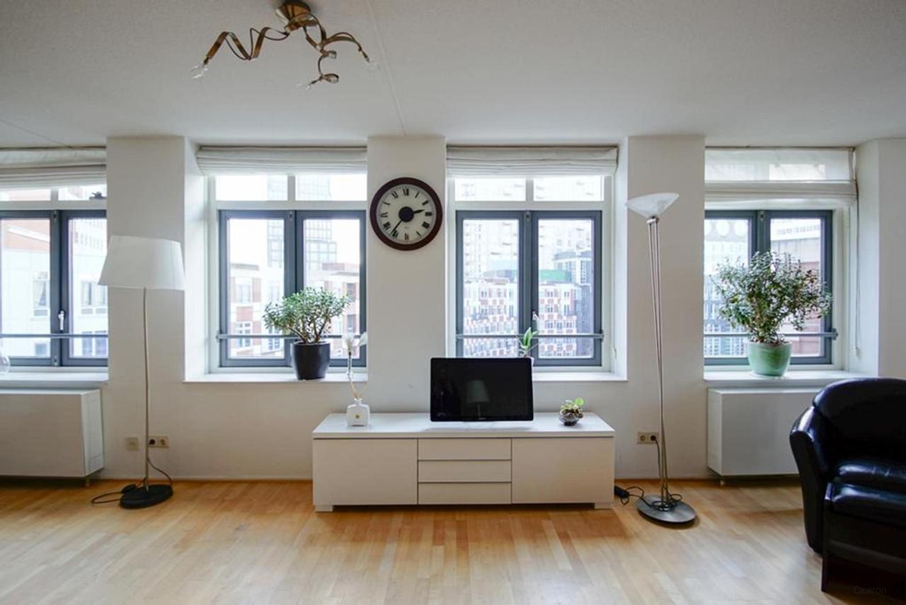 Apartment Muzenplein The Hague - Image 6
