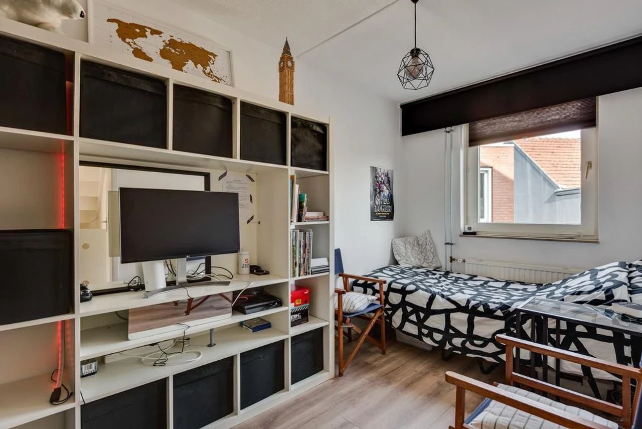 Spacious studio home in the heart of Welten - Image 18