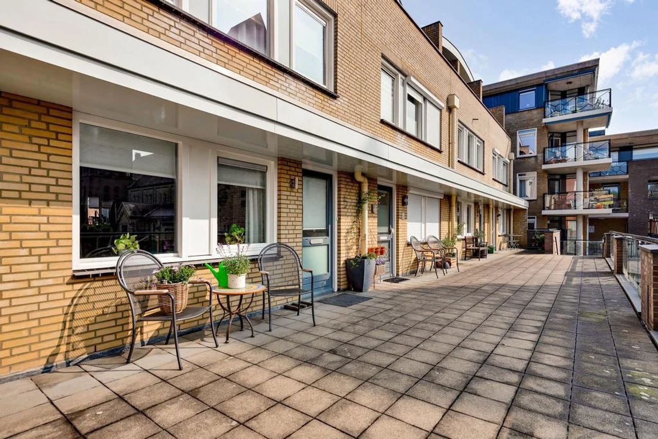 Spacious studio home in the heart of Welten - Image 2