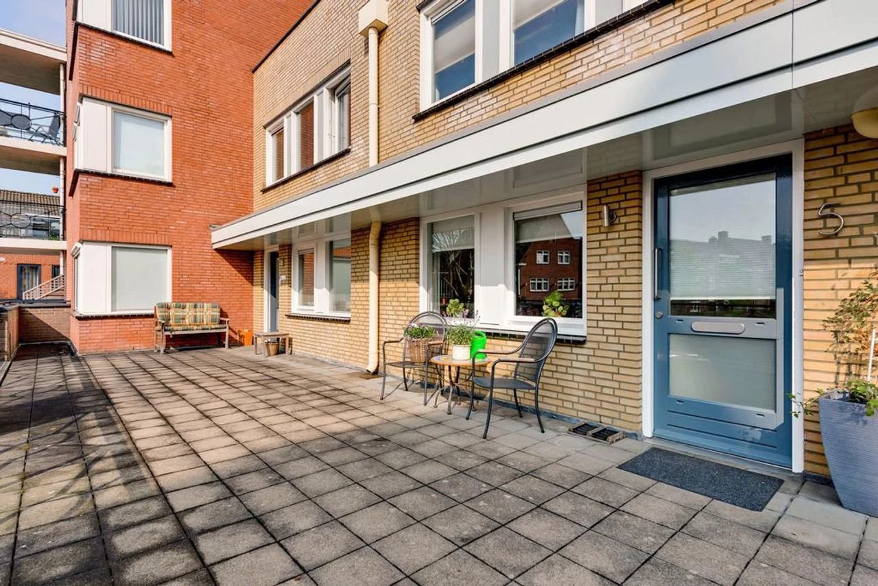 Spacious studio home in the heart of Welten - Image 15