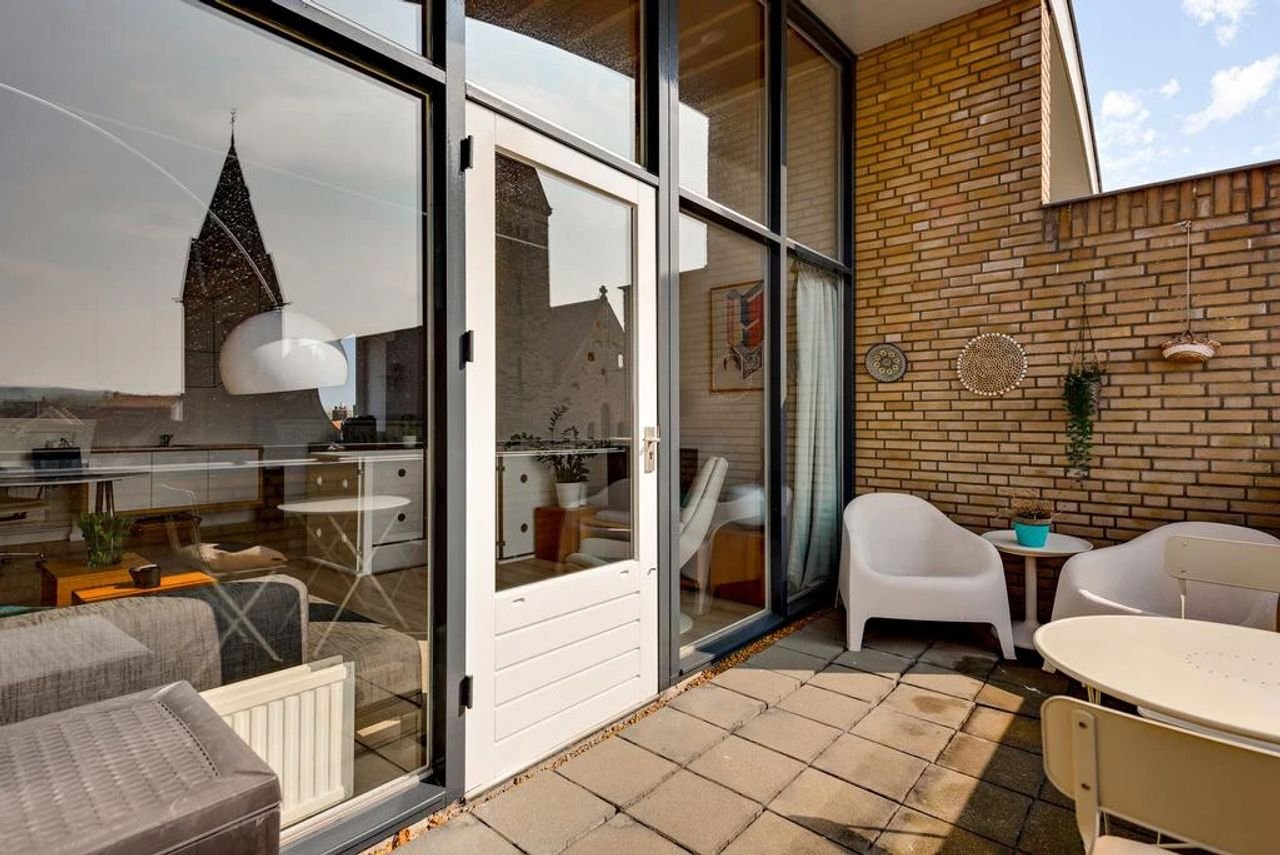 Spacious studio home in the heart of Welten - Image 32