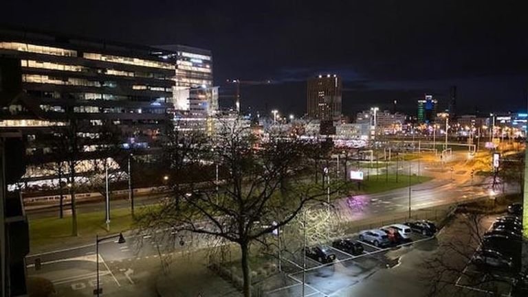 Bright 2-bedroom apartment with garage - Image 1