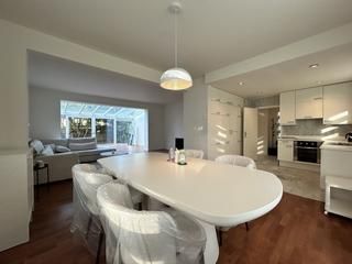 Vrijstaande villa met garage en grote tuin - Afbeelding 9