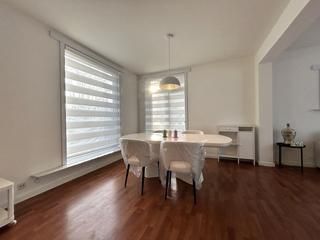 Vrijstaande villa met garage en grote tuin - Afbeelding 8