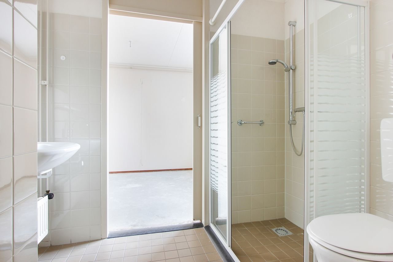 Bright 2-room apartment in Terborg - Image 10