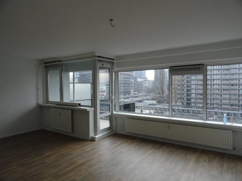 78 m² met zonnig terras aan Kruiskade - Afbeelding 2