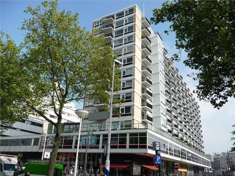 Design apartment on the Kruiskade (120 m²) - Image 12