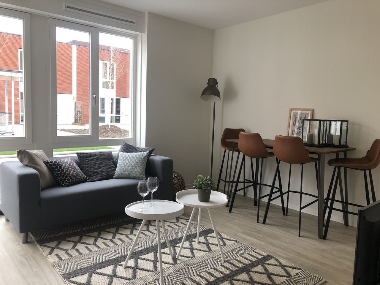 Moderne stadswoning in Tilburg met eigen parking - Afbeelding 5