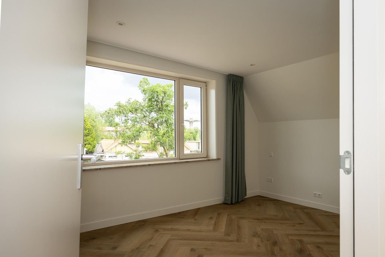 Vrijstaand wonen met eigen aanlegsteiger - Afbeelding 45