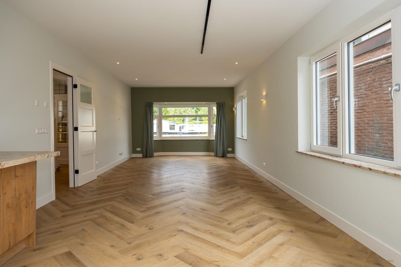 Vrijstaand wonen met eigen aanlegsteiger - Afbeelding 10