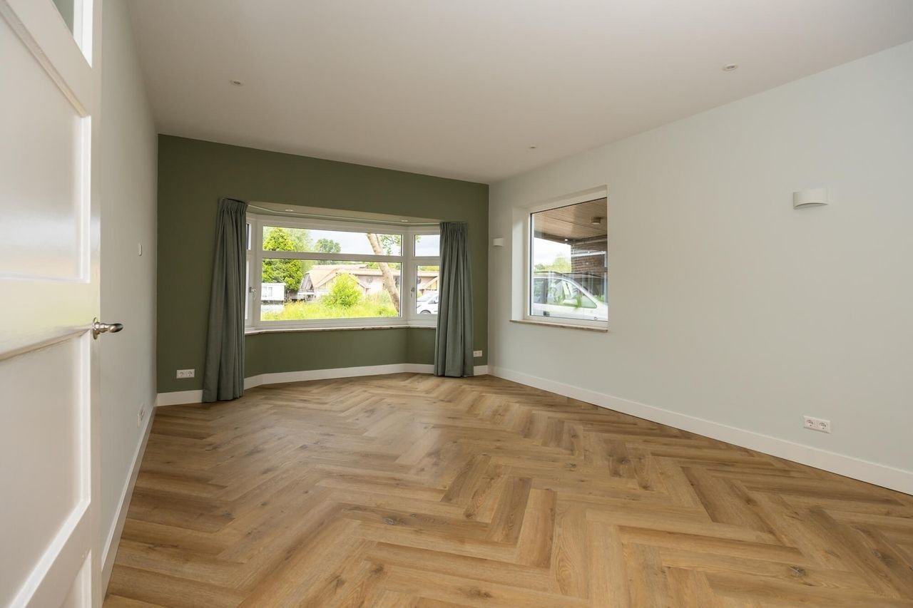 Vrijstaand wonen met eigen aanlegsteiger - Afbeelding 9