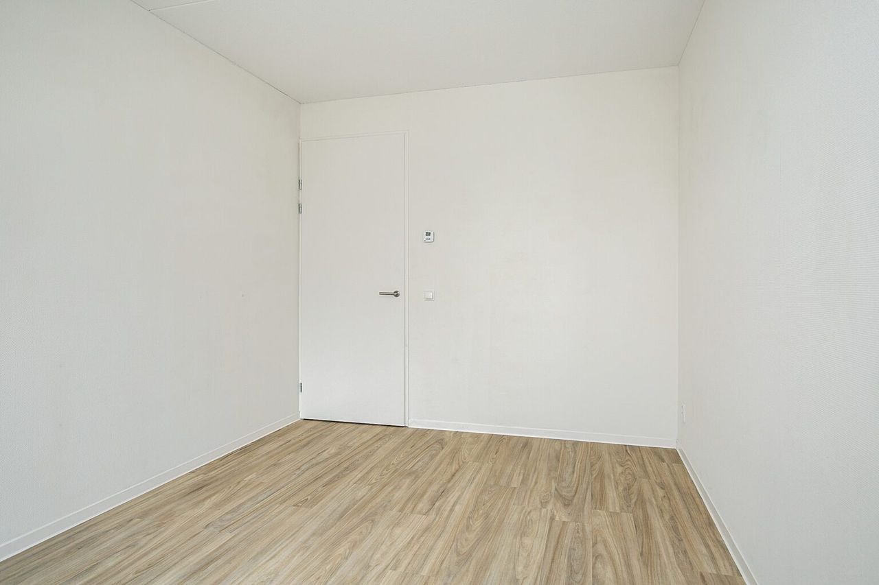 Stadswoning met eigen parkeerplaats - Afbeelding 12