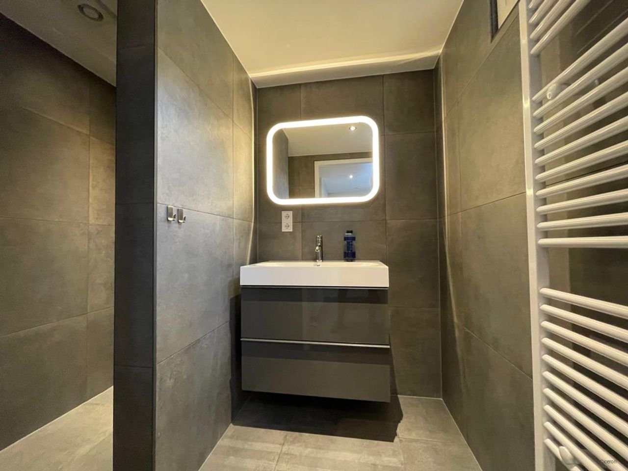 Gerenoveerde maisonnette met 3 slaapkamers - Afbeelding 12