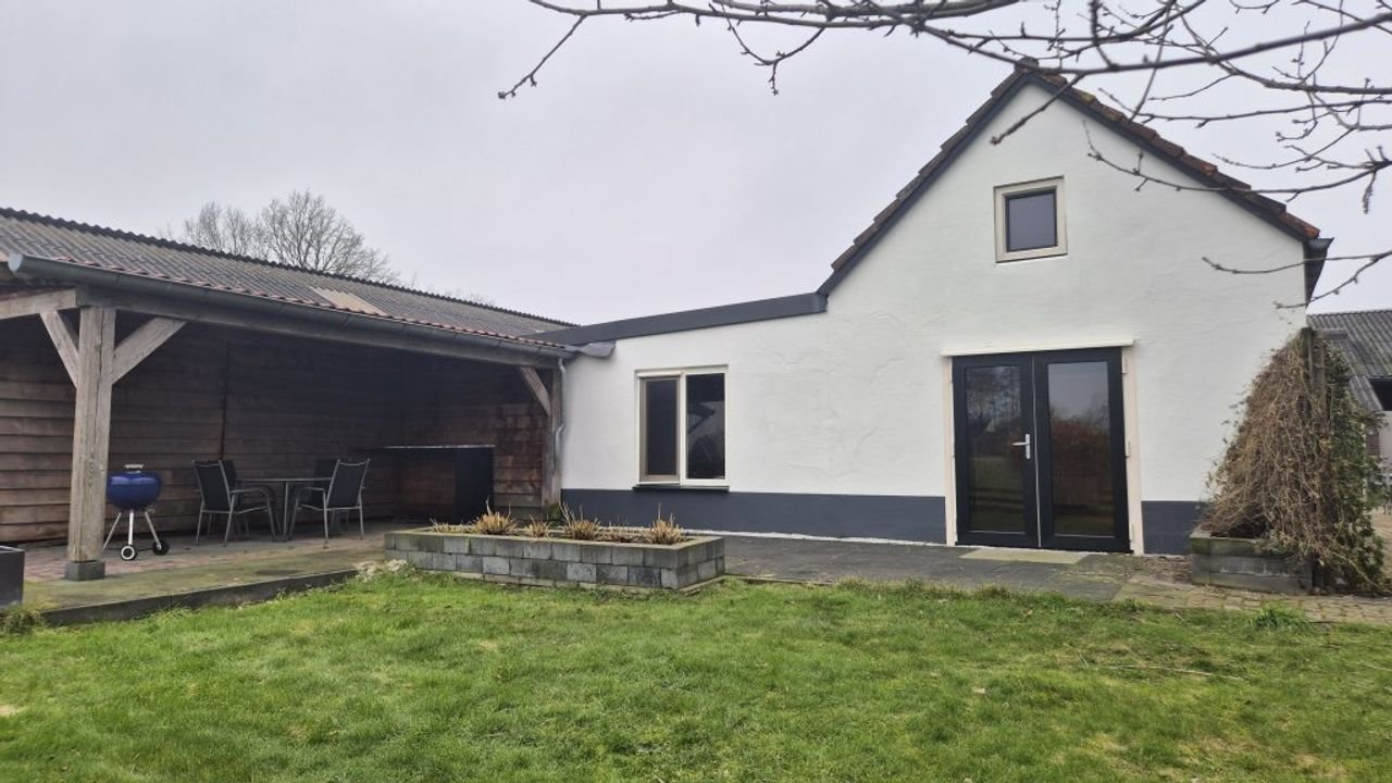 Vrijstaand wonen op een boerenerf - Afbeelding 1