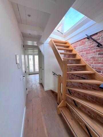 Three Bedrooms and Rooftop Terrace in Jordaan - Image 11