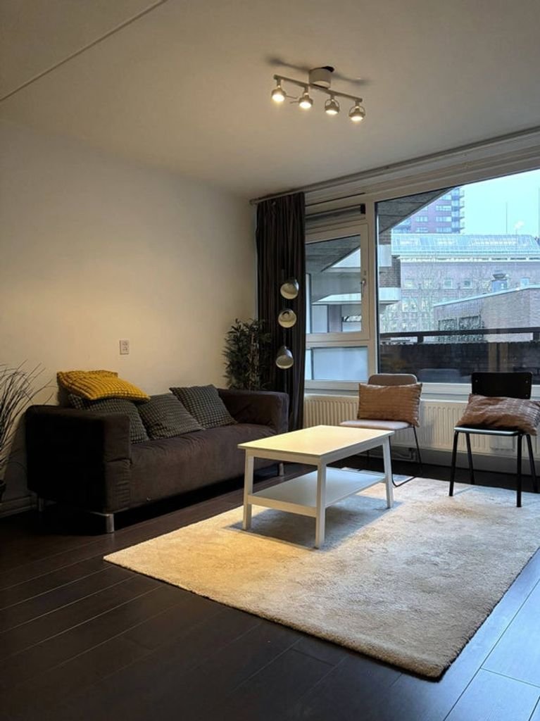 Furnished 3-room apartment in Stadsdriehoek - Image 2