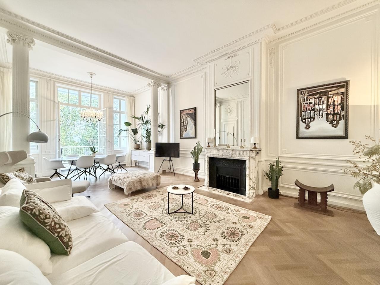 123 m² Furnished Living Near Vondelpark - Image 1