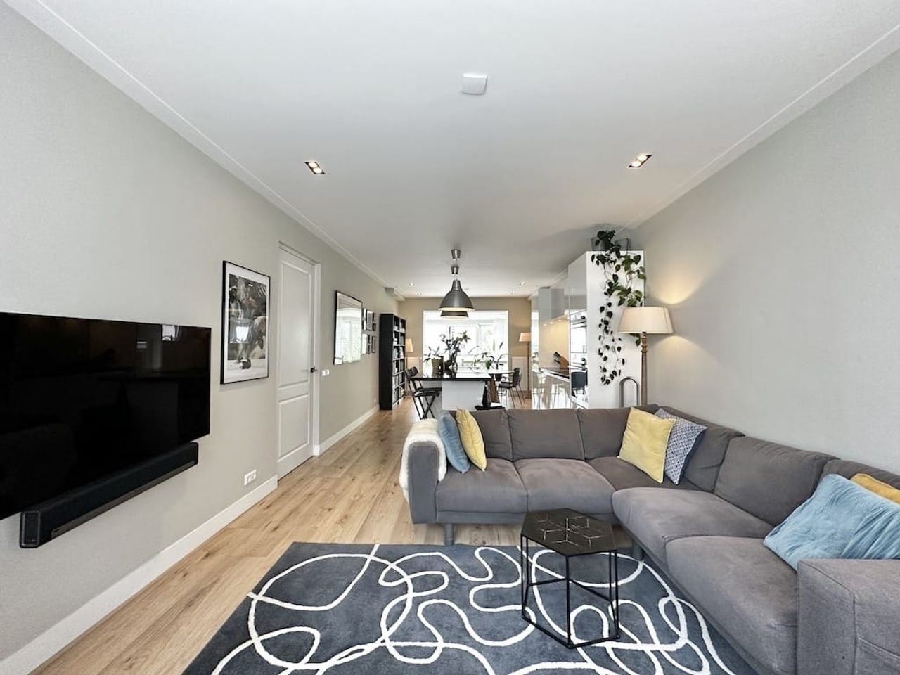 Modern benedenhuis met tuin in Zuid - Afbeelding 2