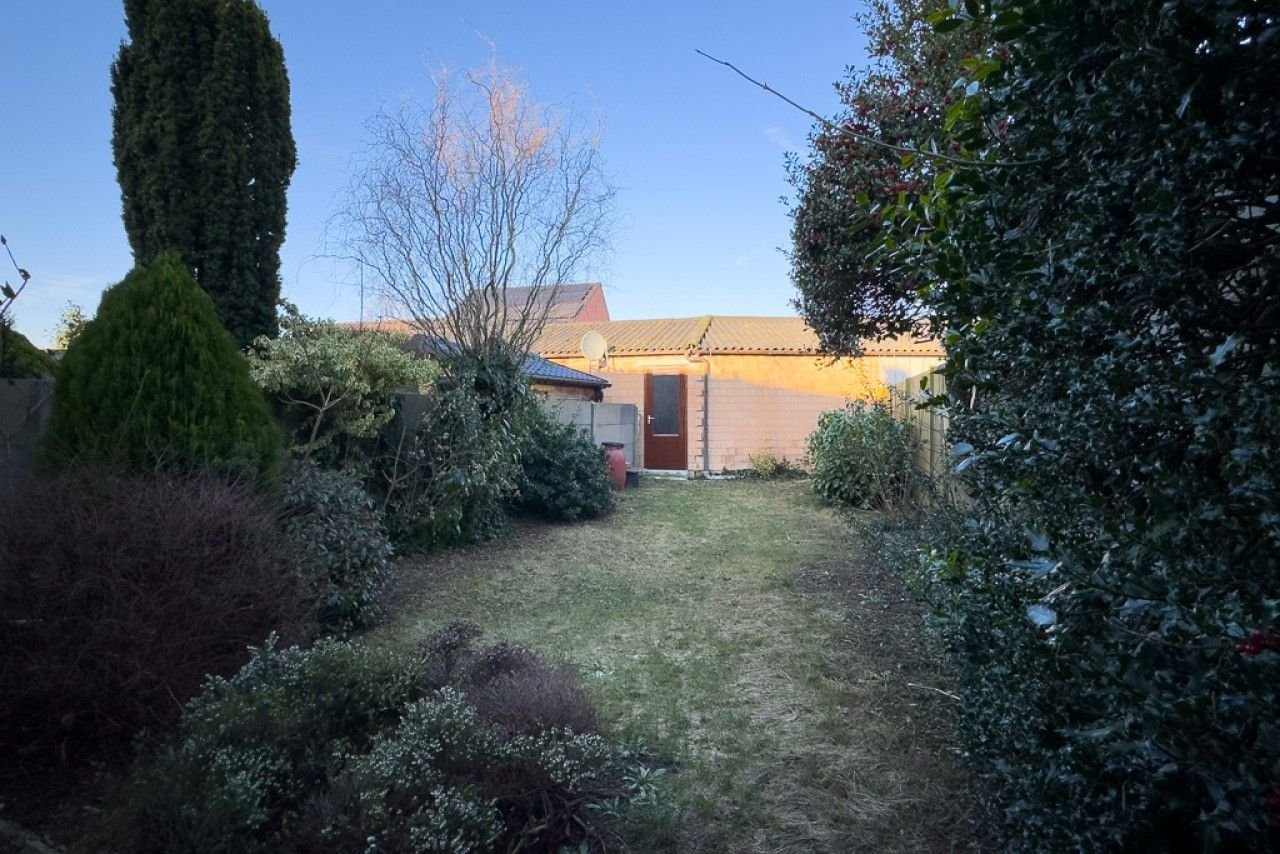 Fijne woning met garage en nieuwe keuken - Afbeelding 6