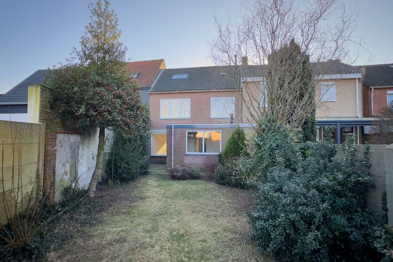 Fijne woning met garage en nieuwe keuken - Afbeelding 21