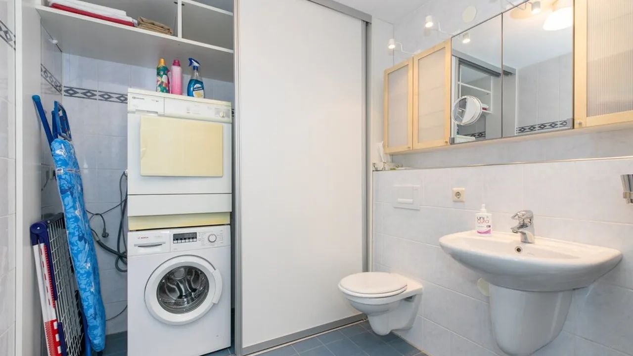 Comfortable 55+ apartment in Brielle - Image 14