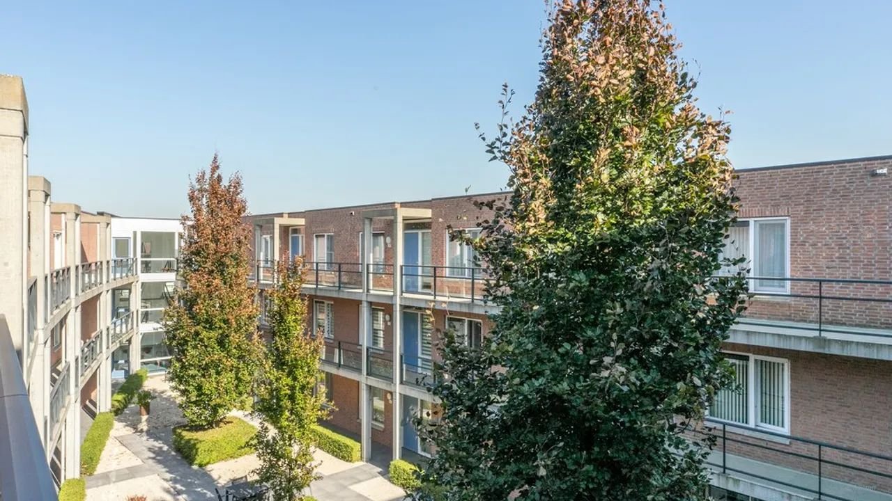 Comfortable 55+ apartment in Brielle - Image 20